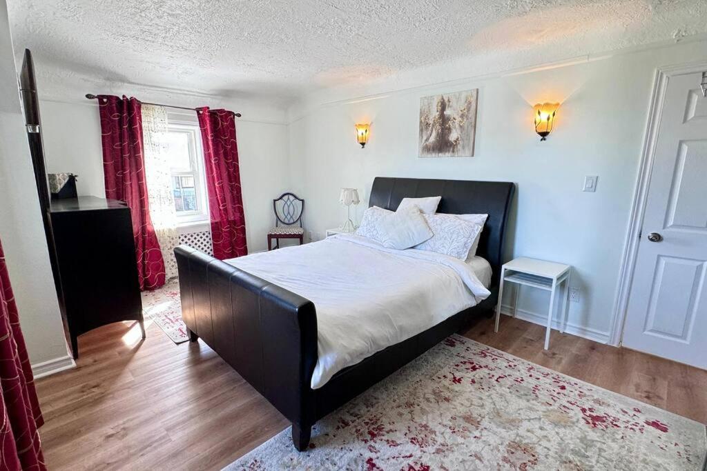 Near The Falls Two Bedroom - 5 Min Walk To Clifton Niagara-Fälle Exterior foto
